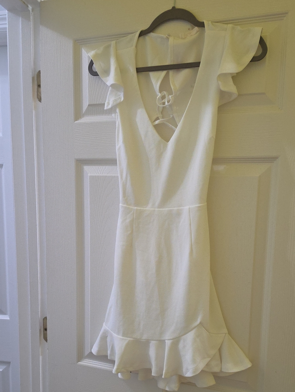 Women’s White V-Neck Ruffle Mini Dress